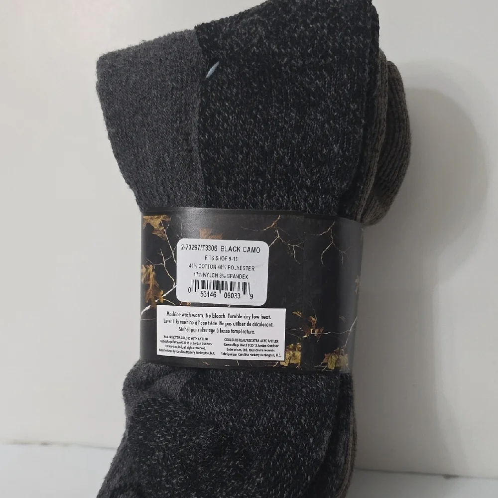Realtree Black and Brown Outdoor Size 9-13 Socks, NWT